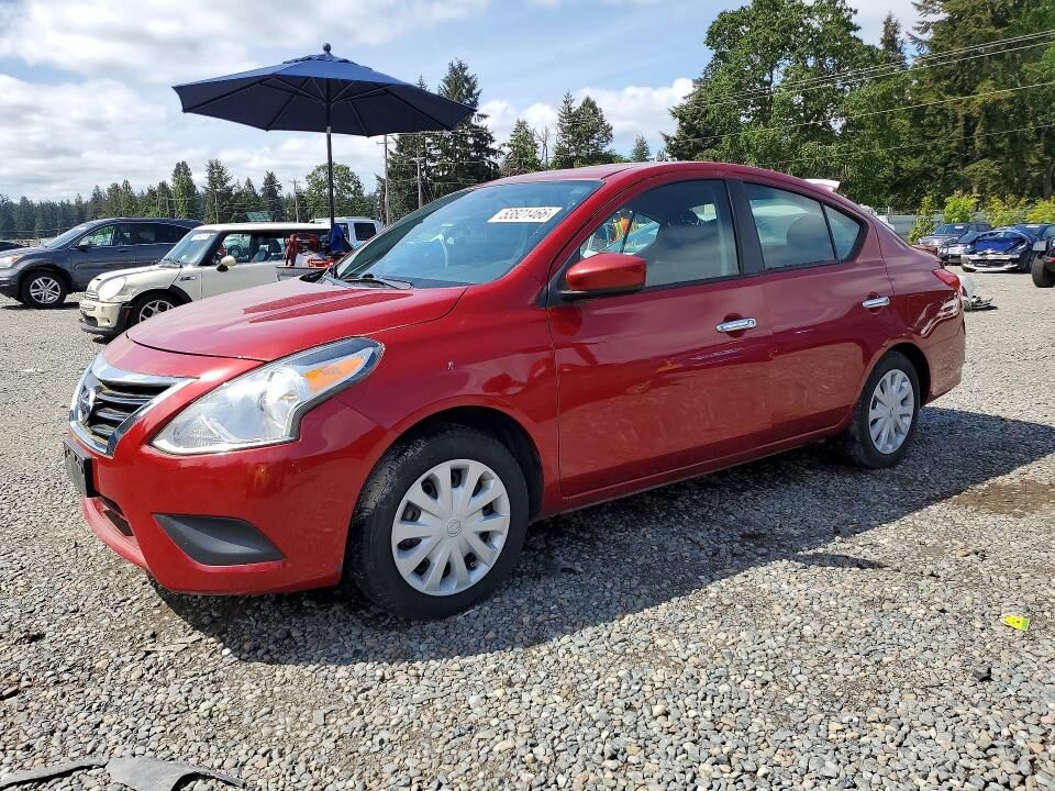 2015 NISSAN Versa
