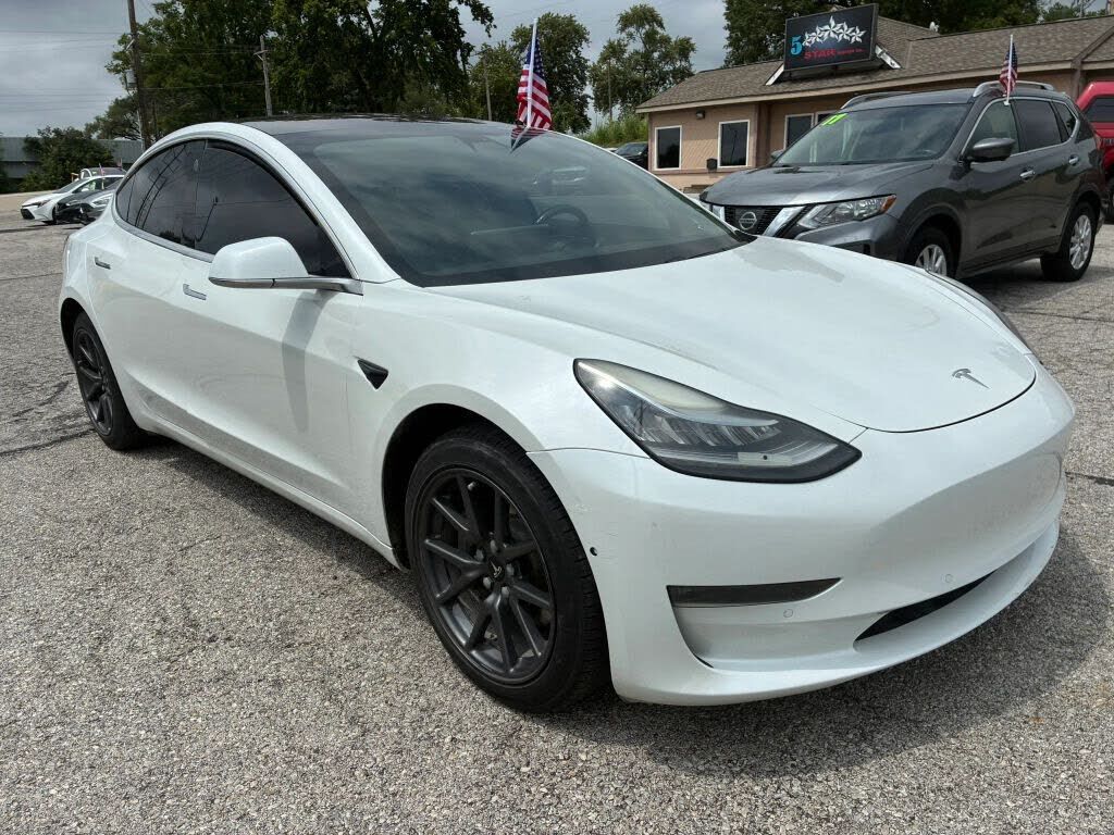 2018 TESLA Model 3