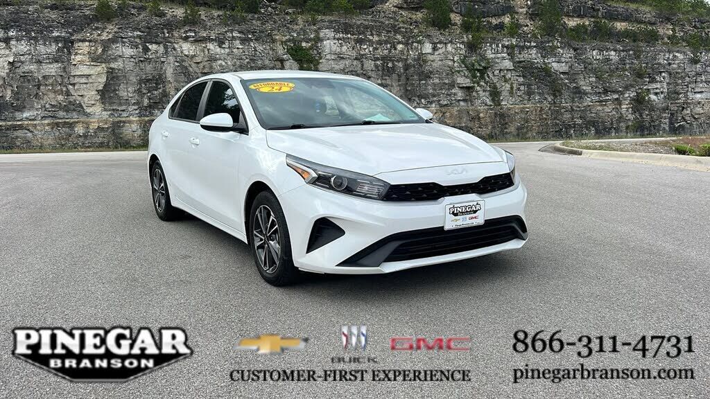 2024 KIA Forte