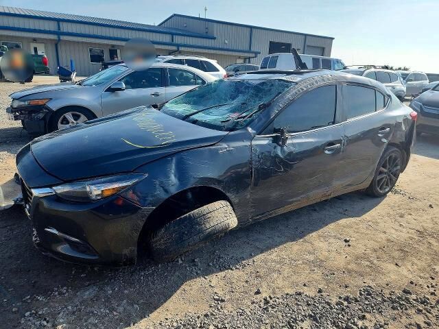 2017 MAZDA Mazda3