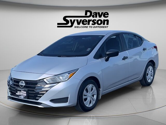 2023 NISSAN Versa
