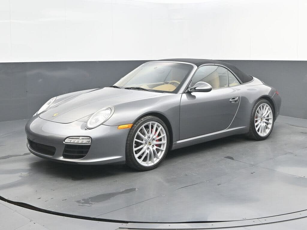 2011 PORSCHE 911