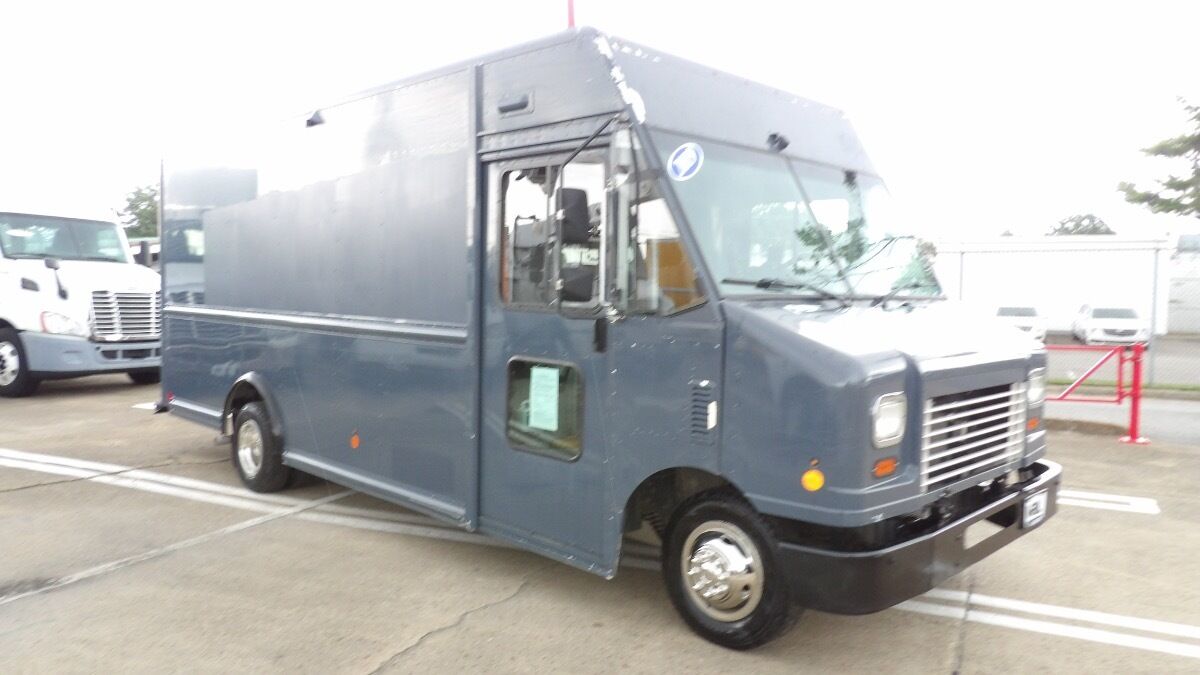 2019 FORD E-450