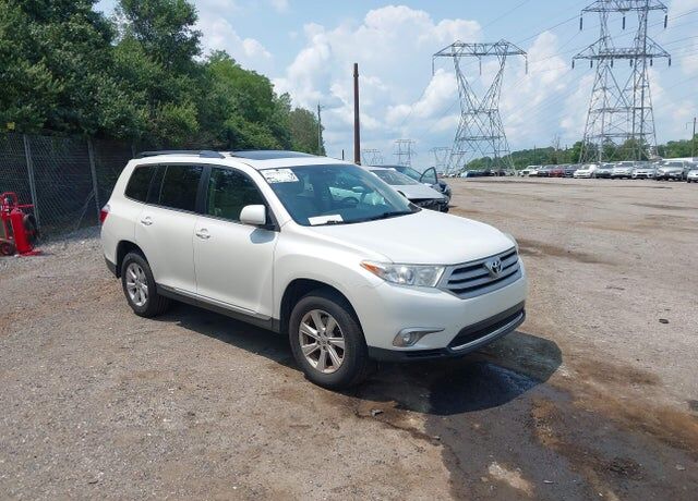 2013 TOYOTA Highlander