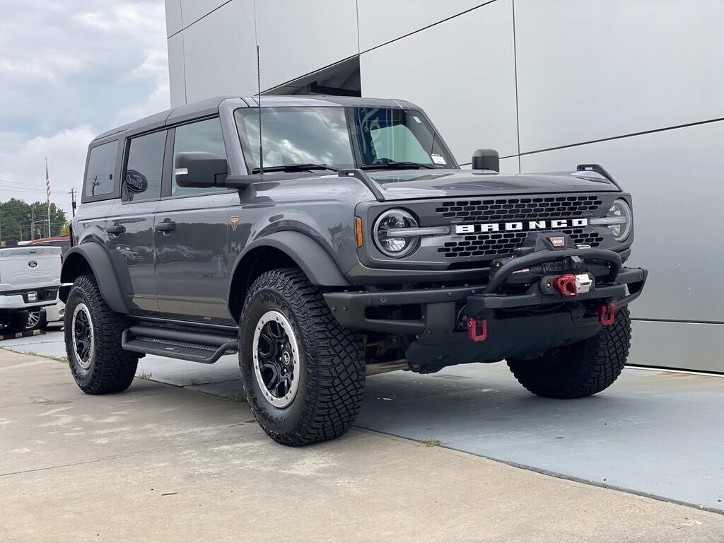 2022 FORD Bronco