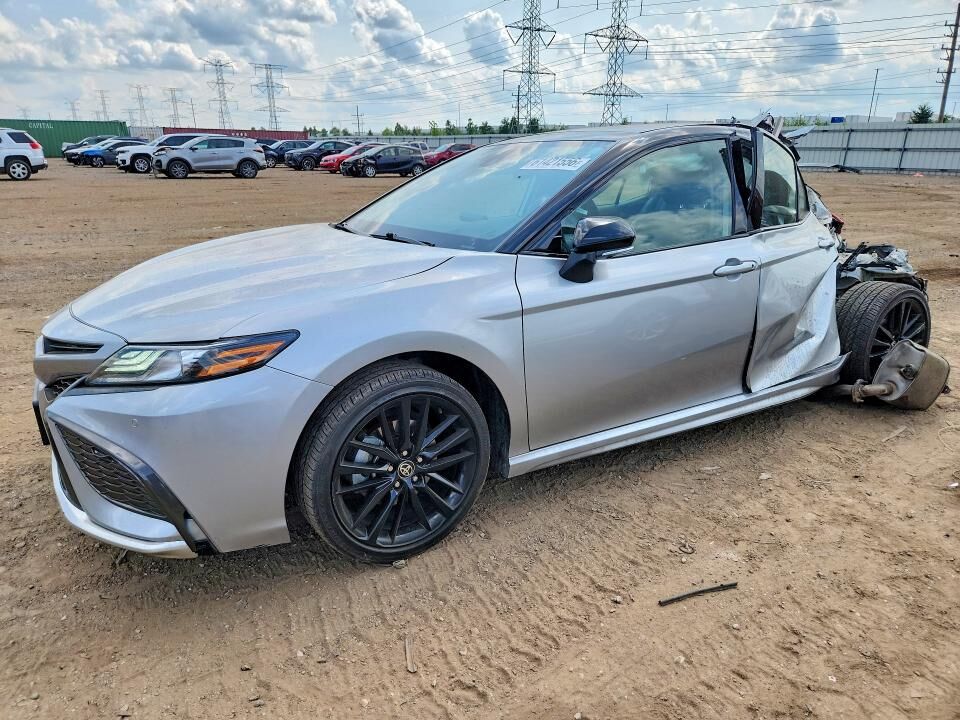 2021 TOYOTA Camry