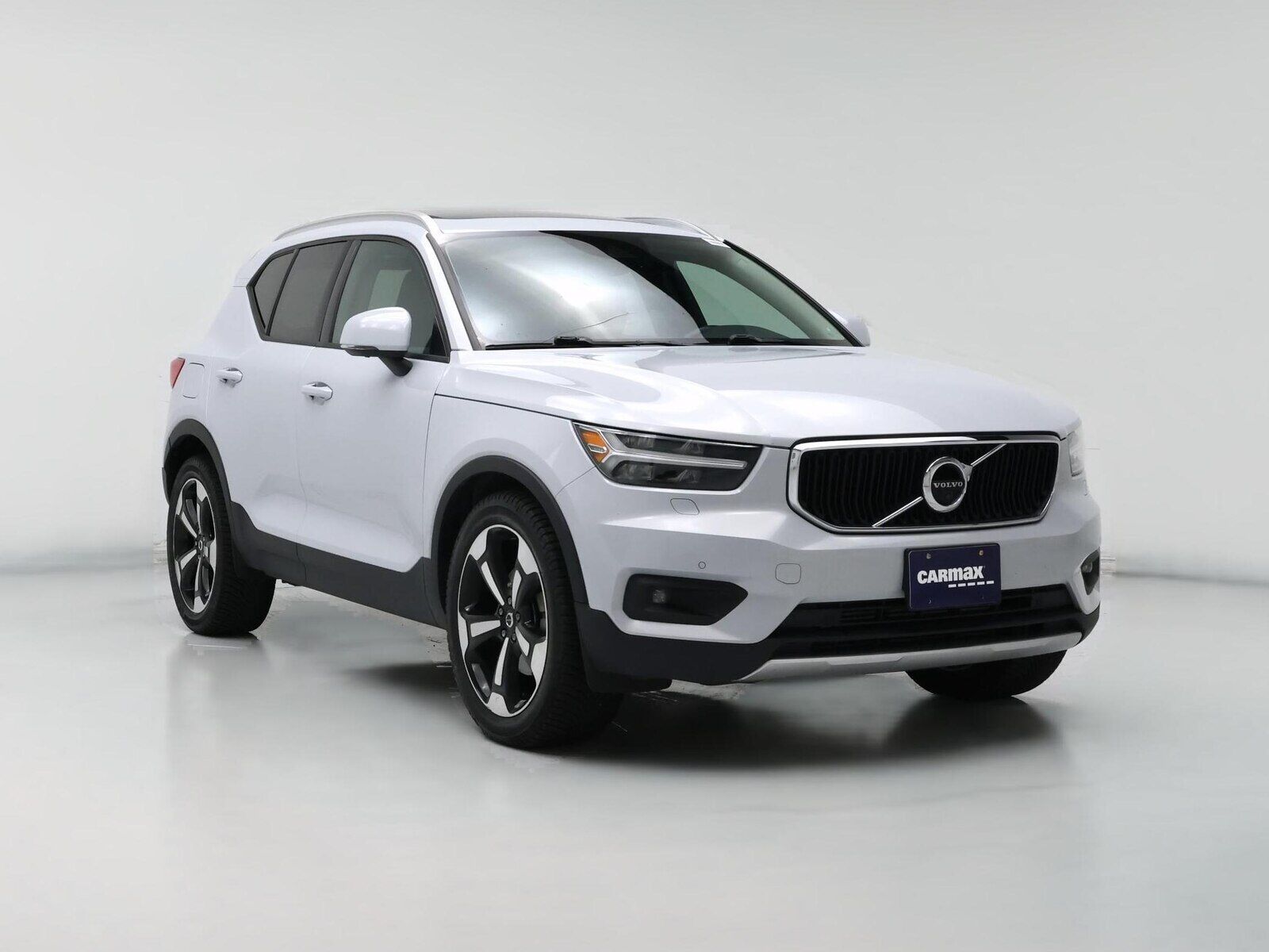 2020 VOLVO XC40