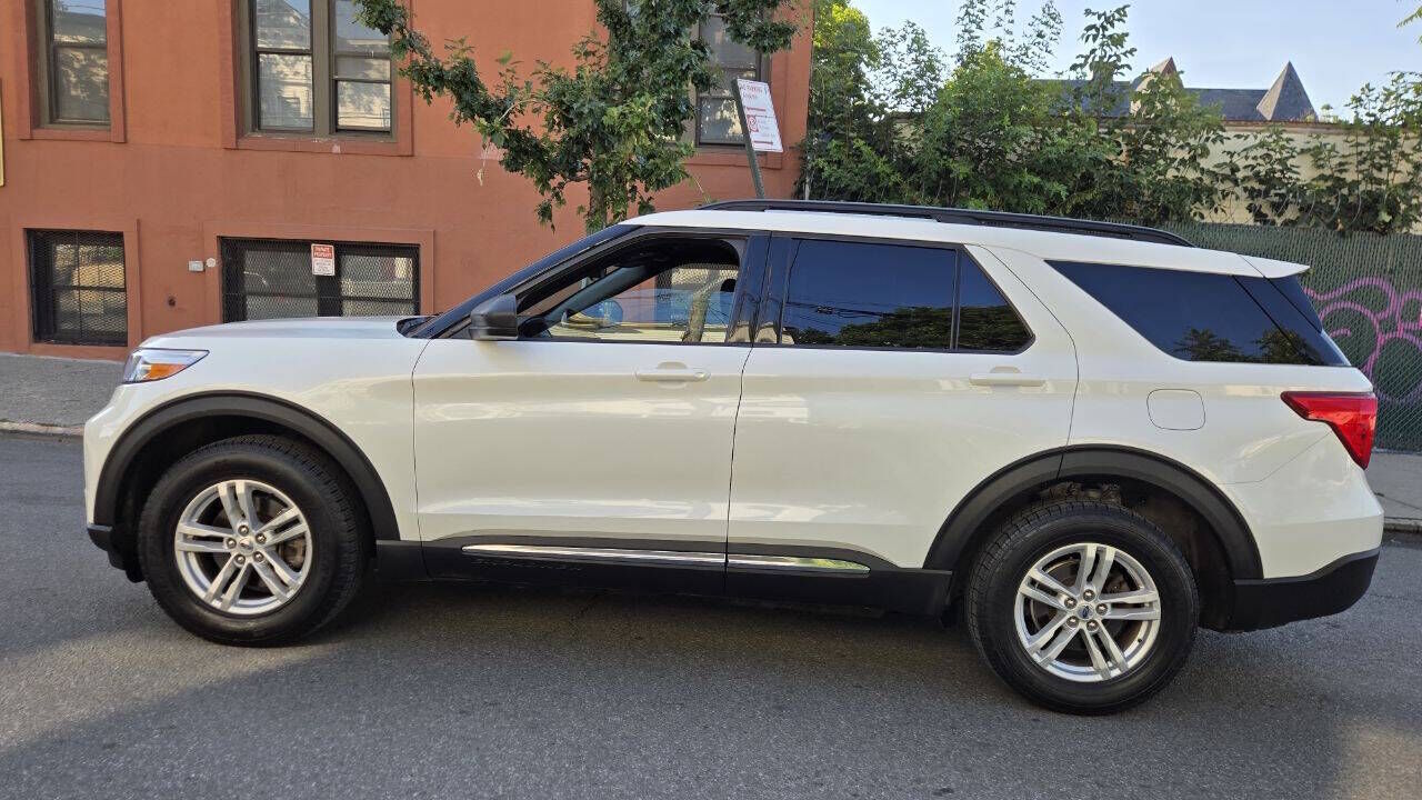 2020 FORD Explorer