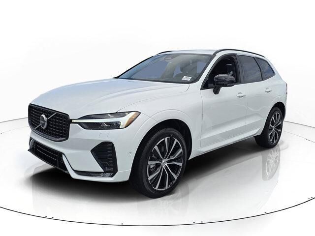 2025 VOLVO XC60