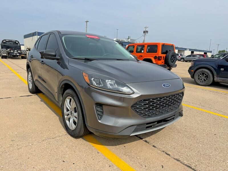 2021 FORD Escape