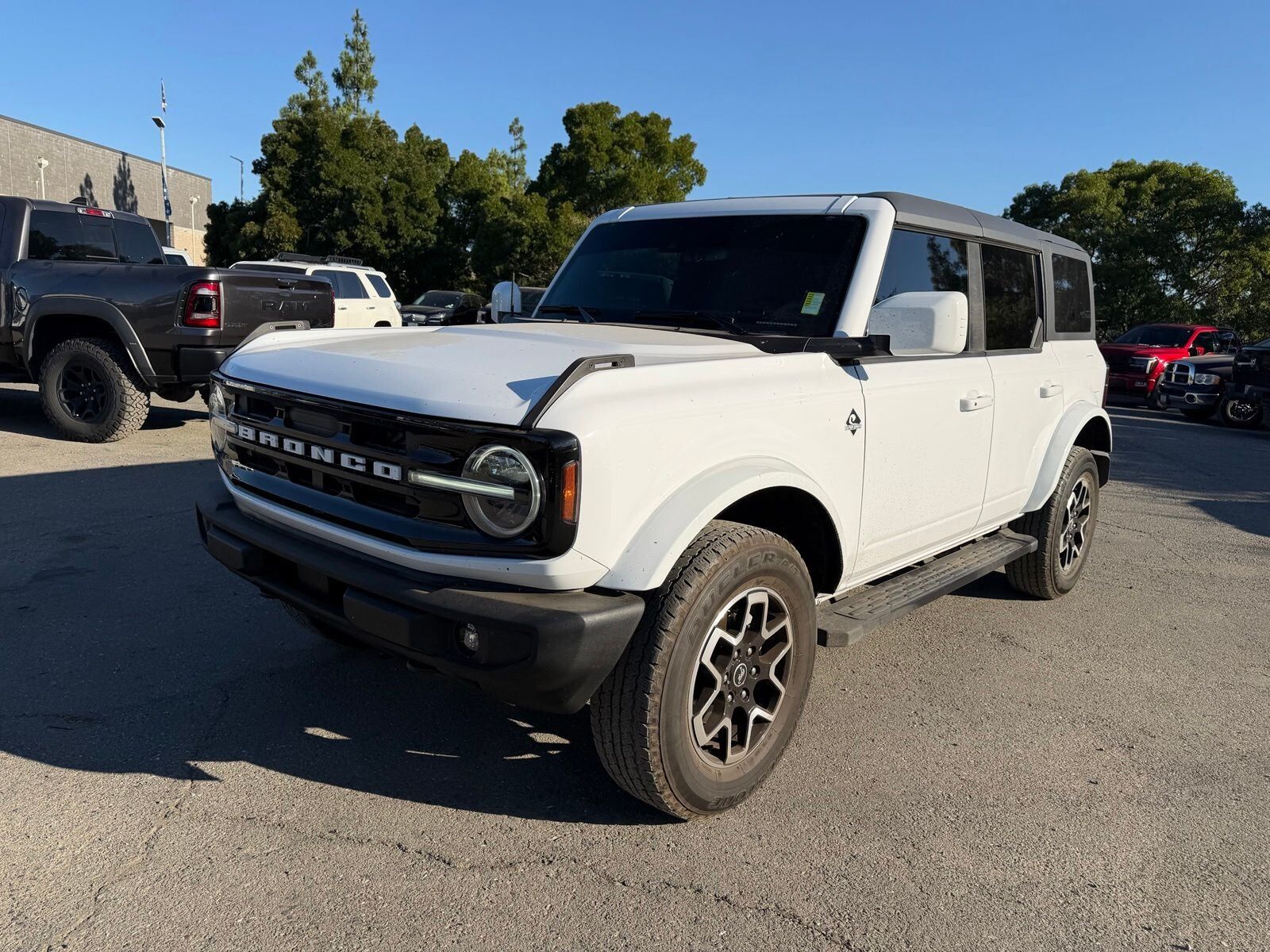 2024 FORD Bronco