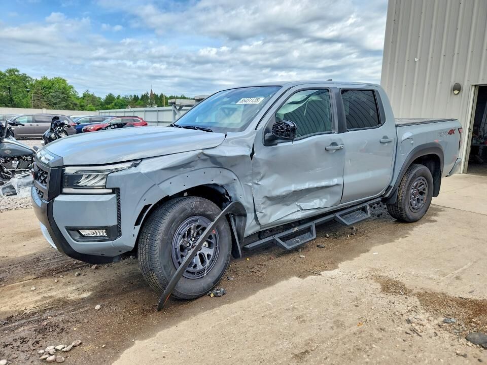 2025 NISSAN Frontier