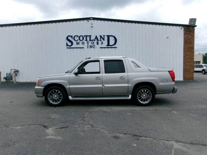 2005 CADILLAC Escalade