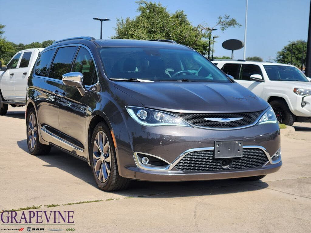 2019 CHRYSLER Pacifica