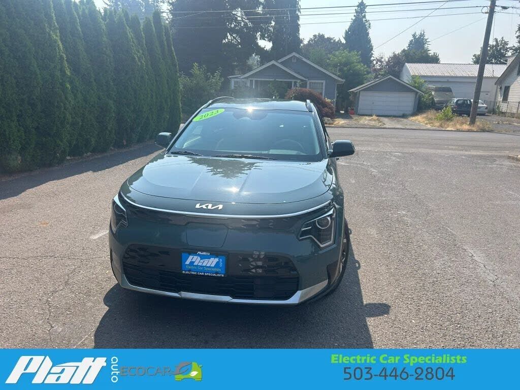 2023 KIA Niro