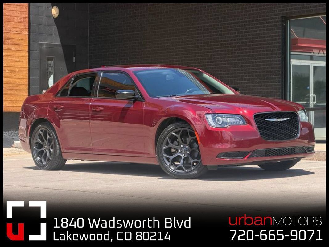 2019 CHRYSLER 300