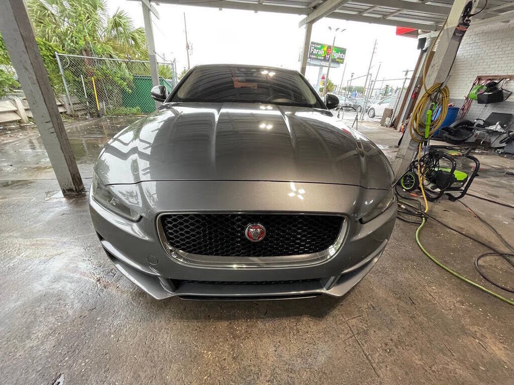 2018 JAGUAR XE