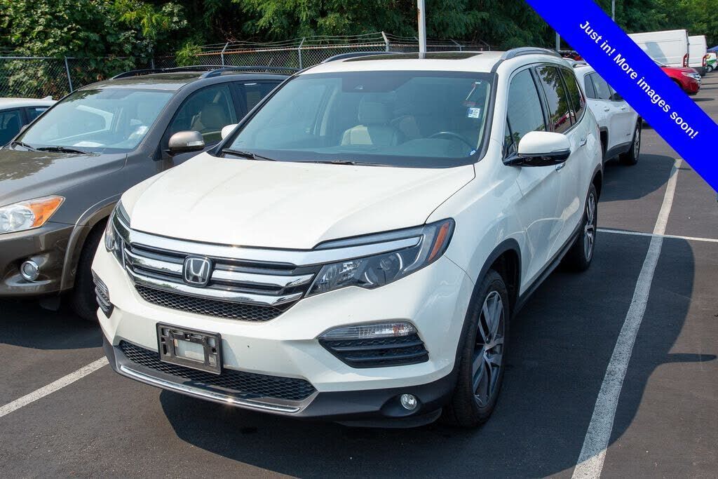 2017 HONDA Pilot