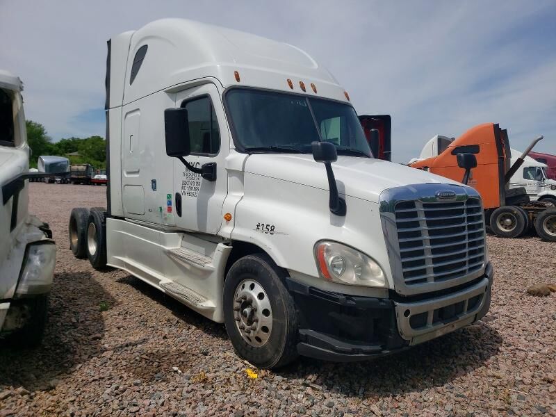 2016 FREIGHTLINER Cascadia