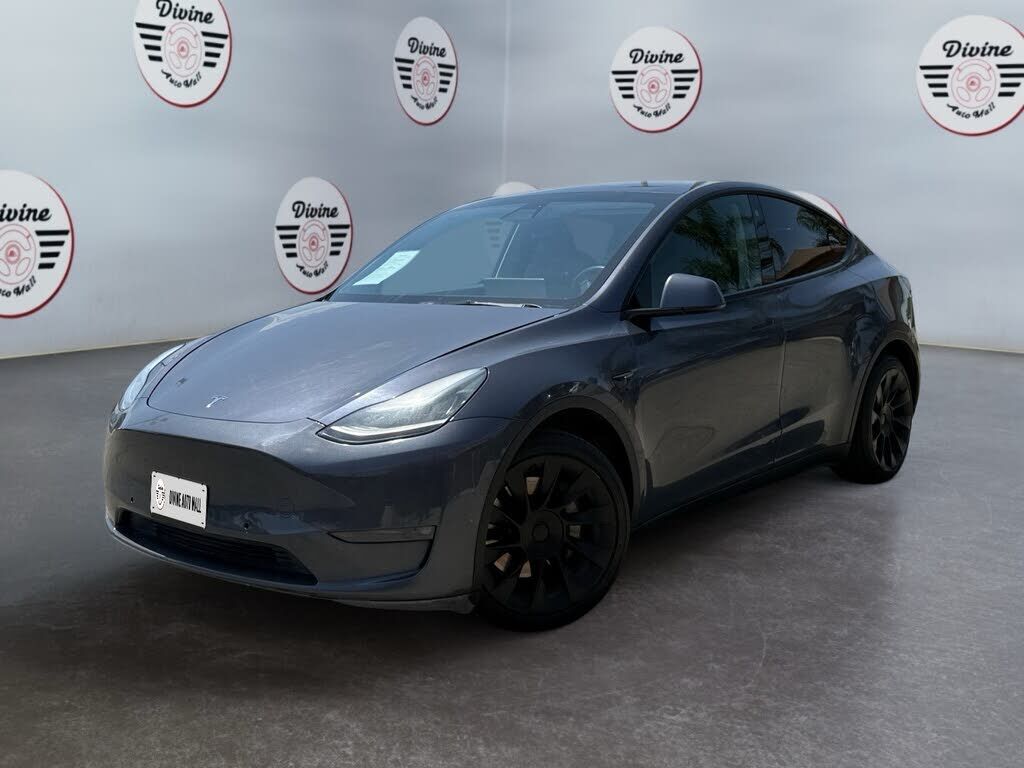 2022 TESLA Model Y