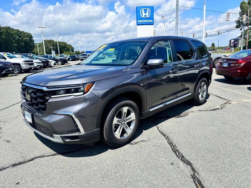 2025 HONDA Pilot