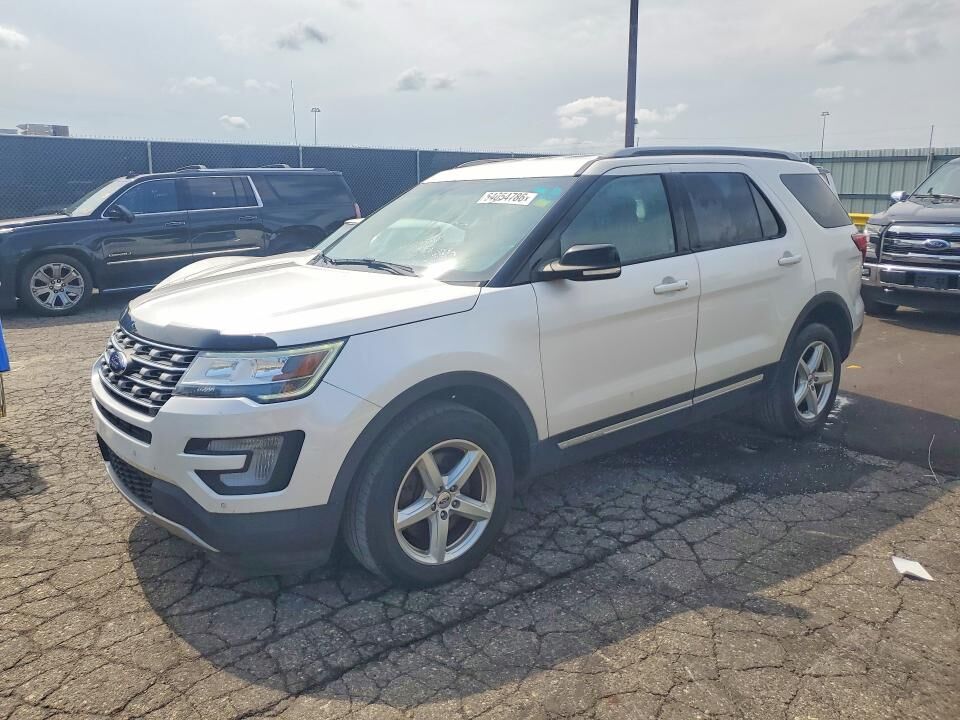 2017 FORD Explorer