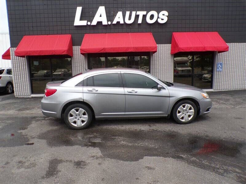 2013 CHRYSLER 200