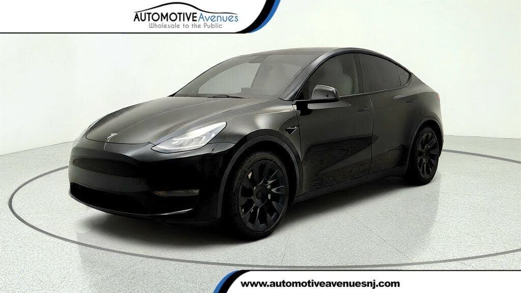 2021 TESLA Model Y