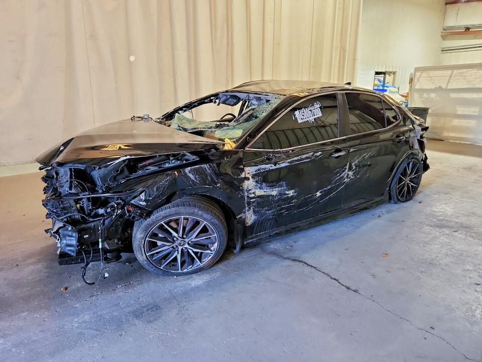 2022 TOYOTA Camry