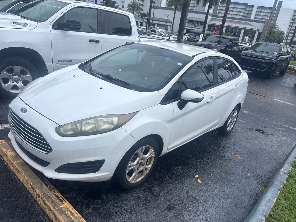 2016 FORD Fiesta