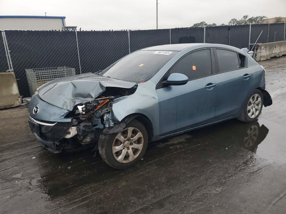 2010 MAZDA Mazda3