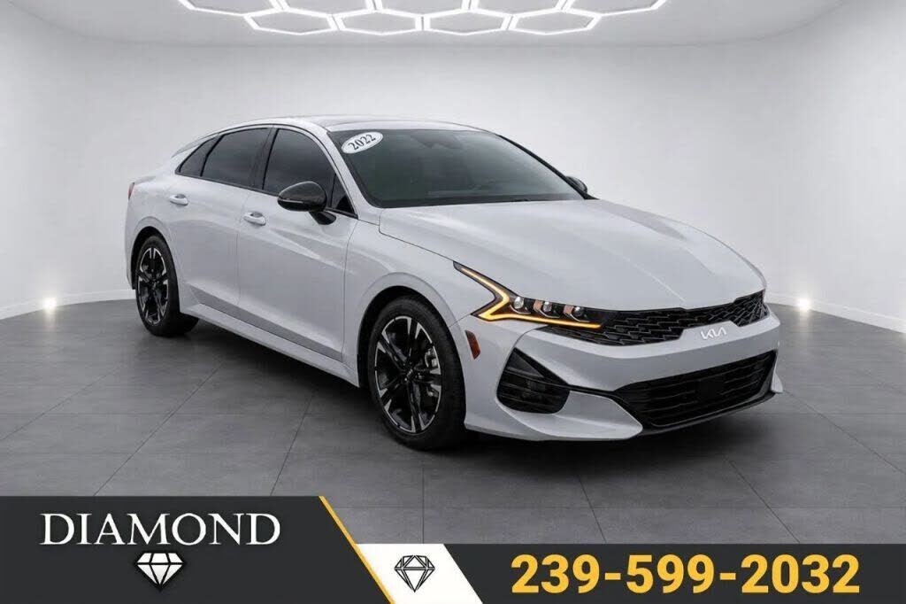 2022 KIA K5