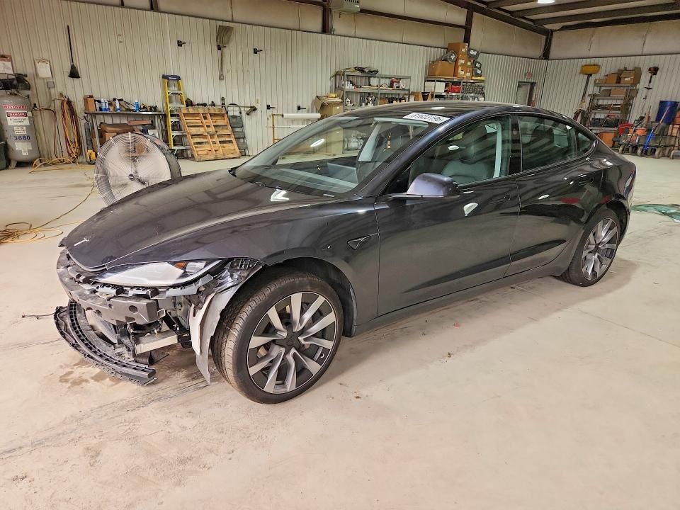 2024 TESLA Model 3
