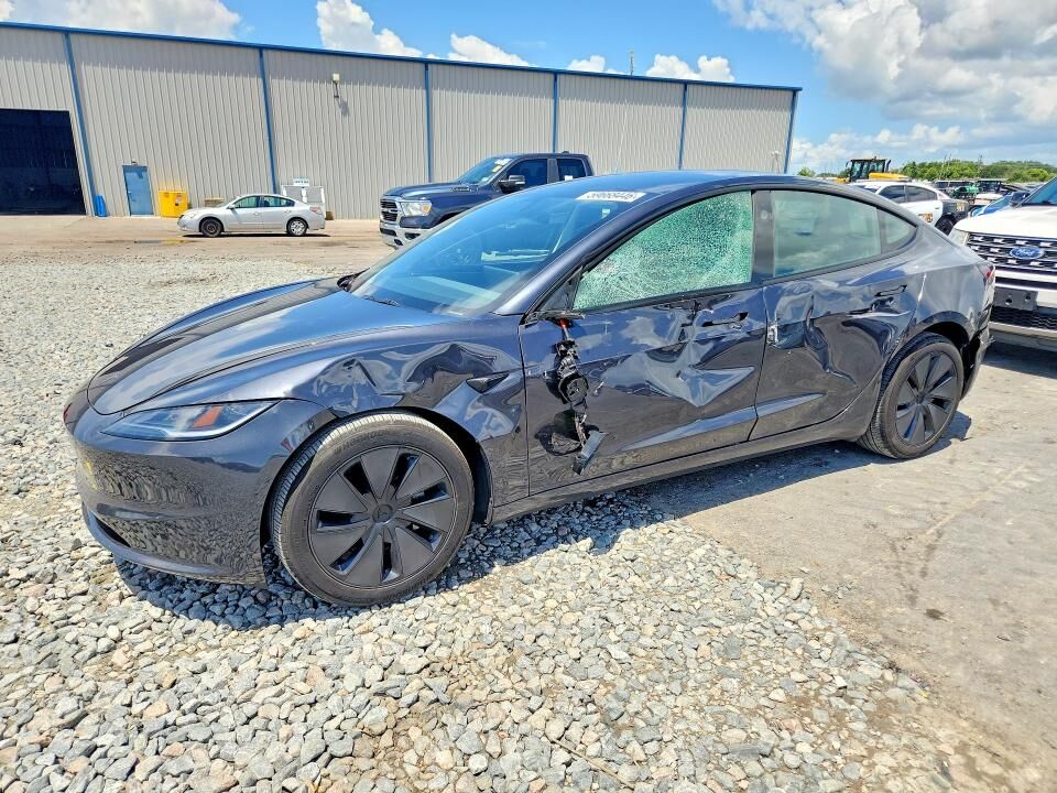 2025 TESLA Model 3
