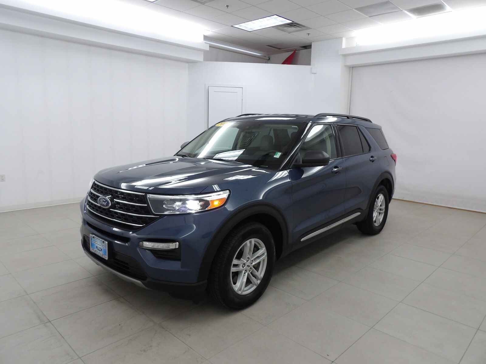 2021 FORD Explorer