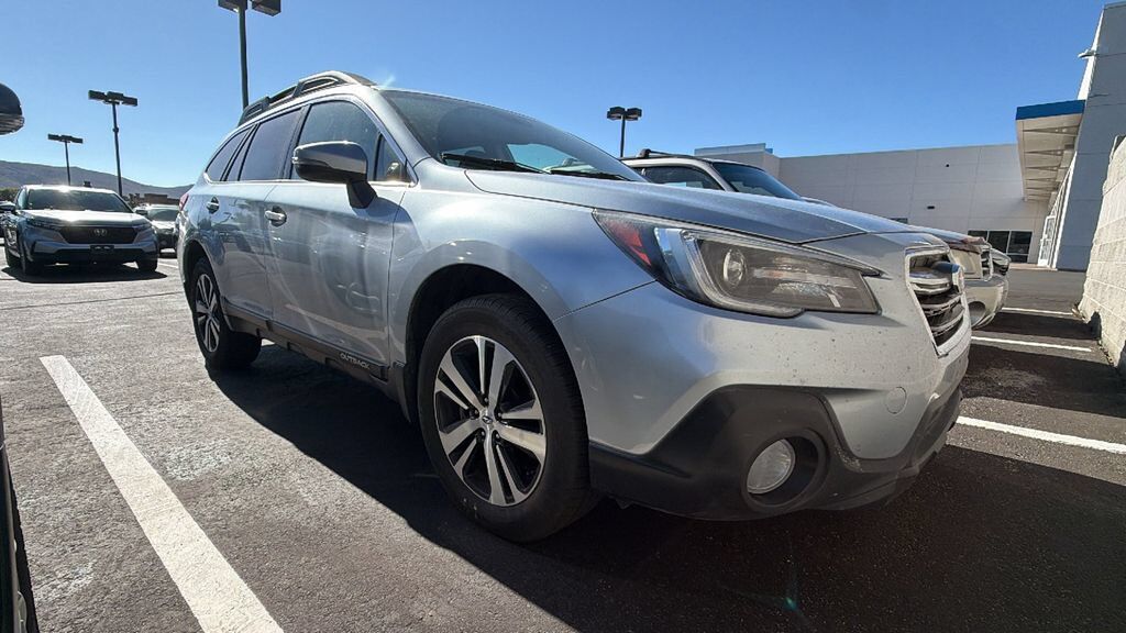 2018 SUBARU Outback
