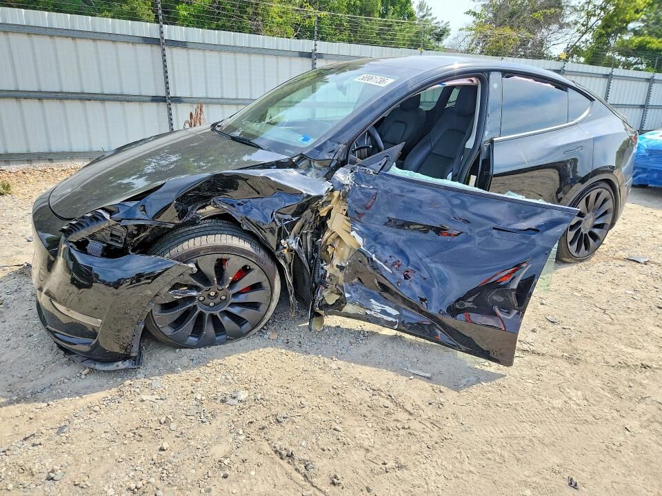 2022 TESLA Model Y