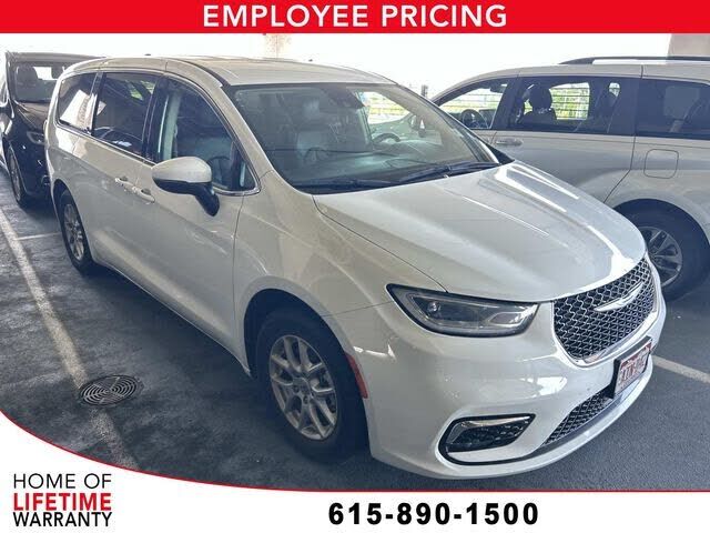 2023 CHRYSLER Pacifica