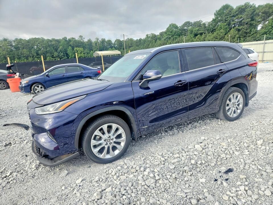 2021 TOYOTA Highlander