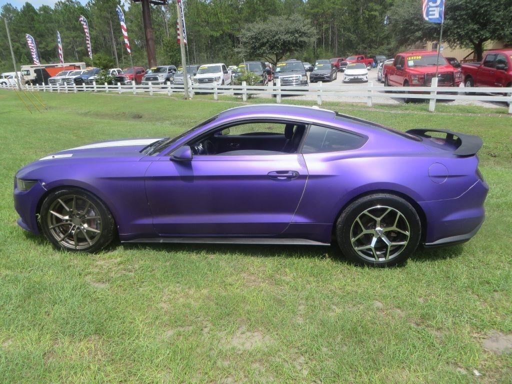 2017 FORD Mustang