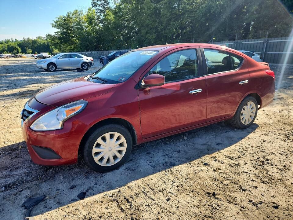 2018 NISSAN Versa