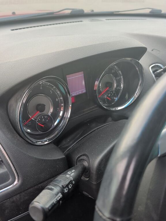 2013 CHRYSLER Town and Country