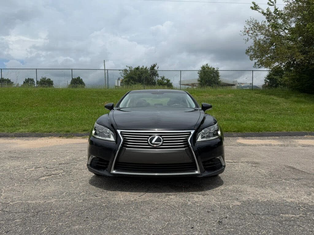 2013 LEXUS LS