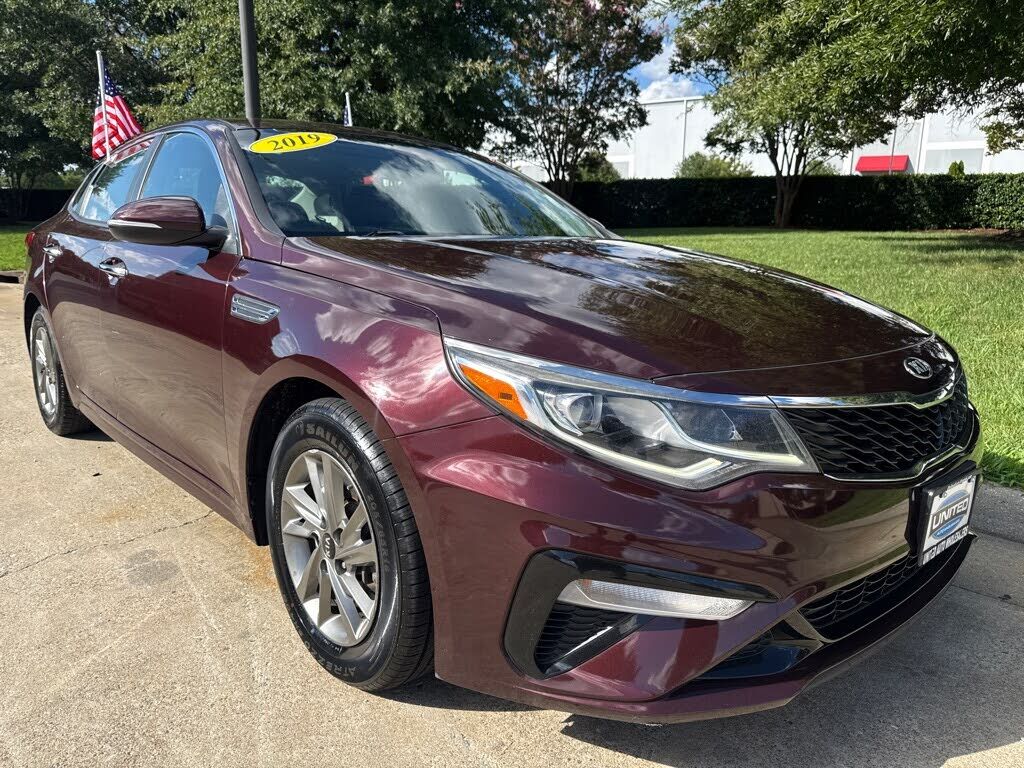2019 KIA Optima