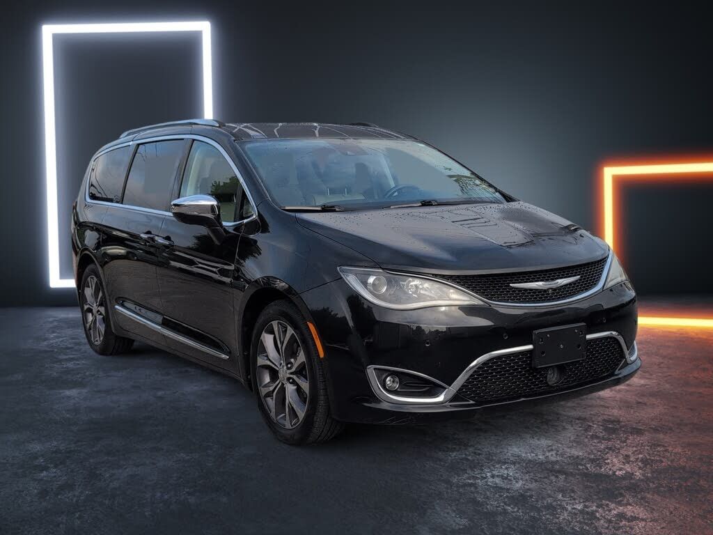 2017 CHRYSLER Pacifica