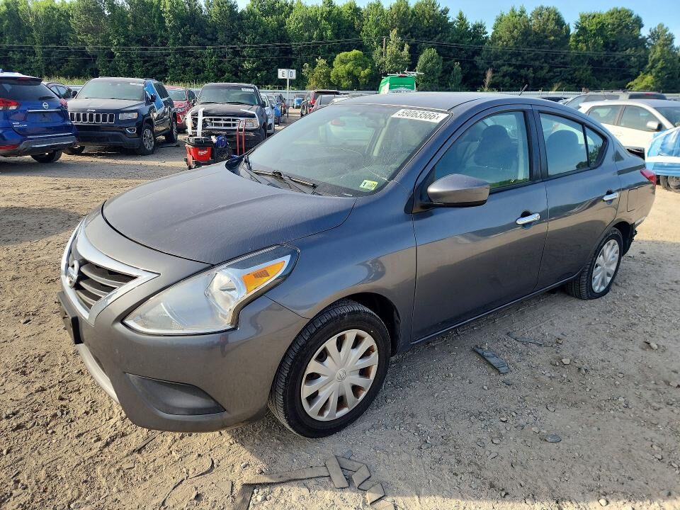 2019 NISSAN Versa