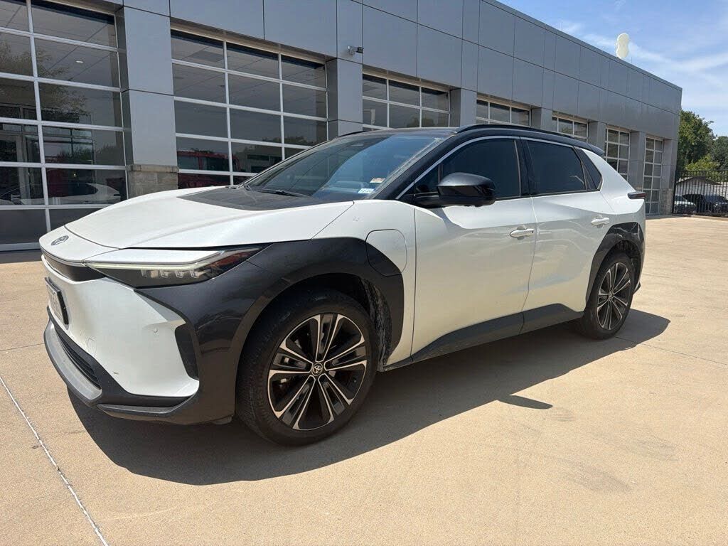 2023 TOYOTA bZ4X
