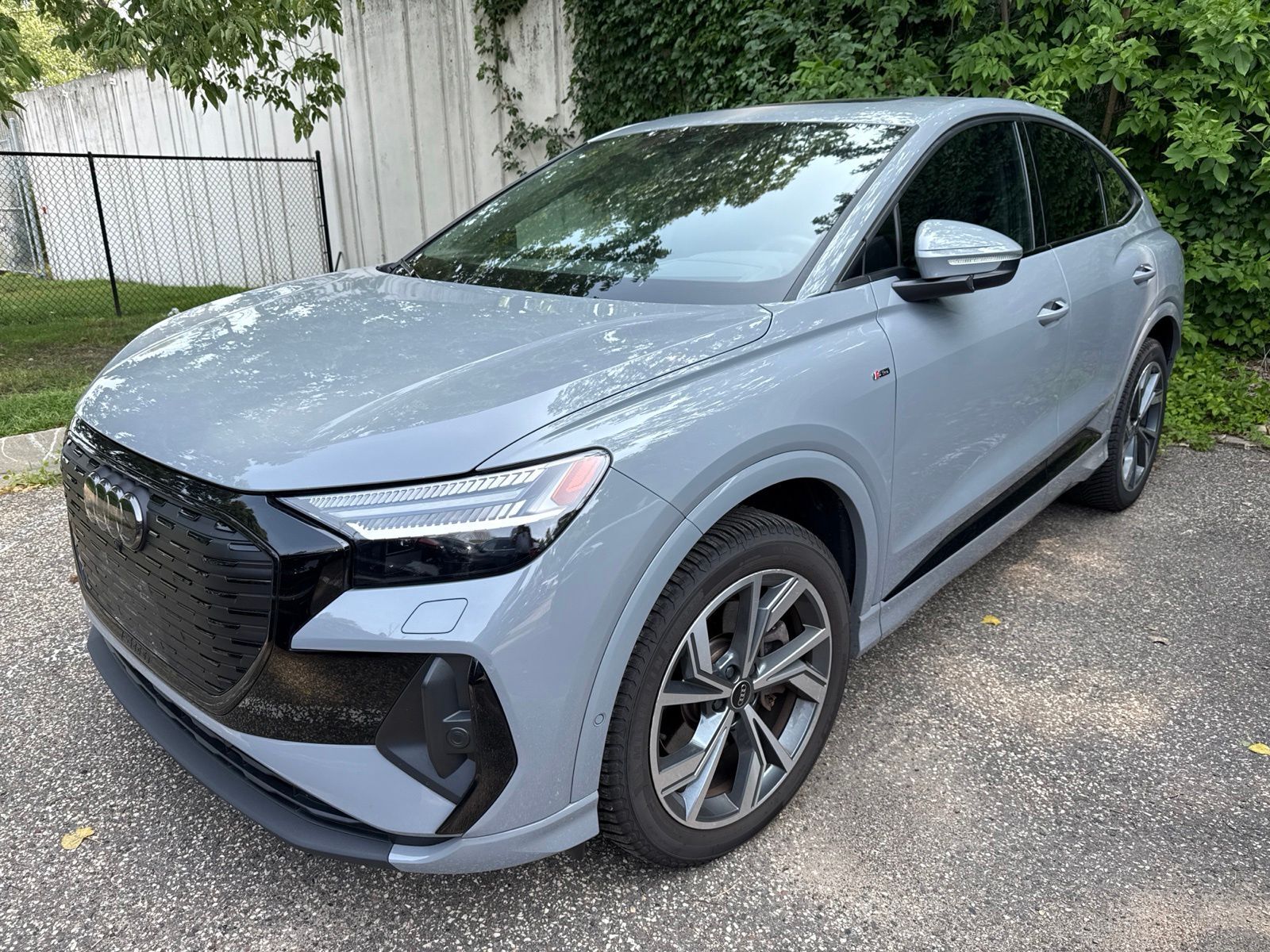 2023 AUDI Q4