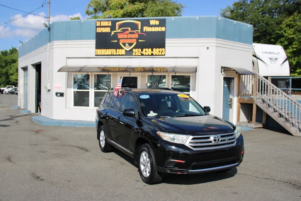 2011 TOYOTA Highlander