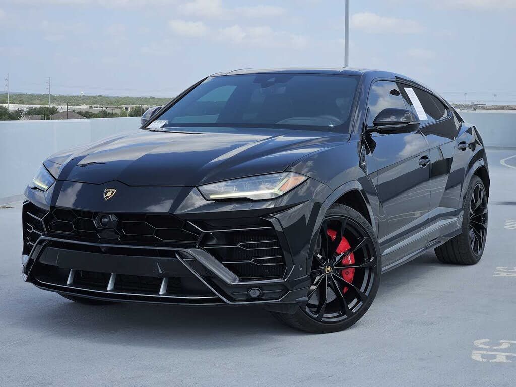 2019 LAMBORGHINI URUS